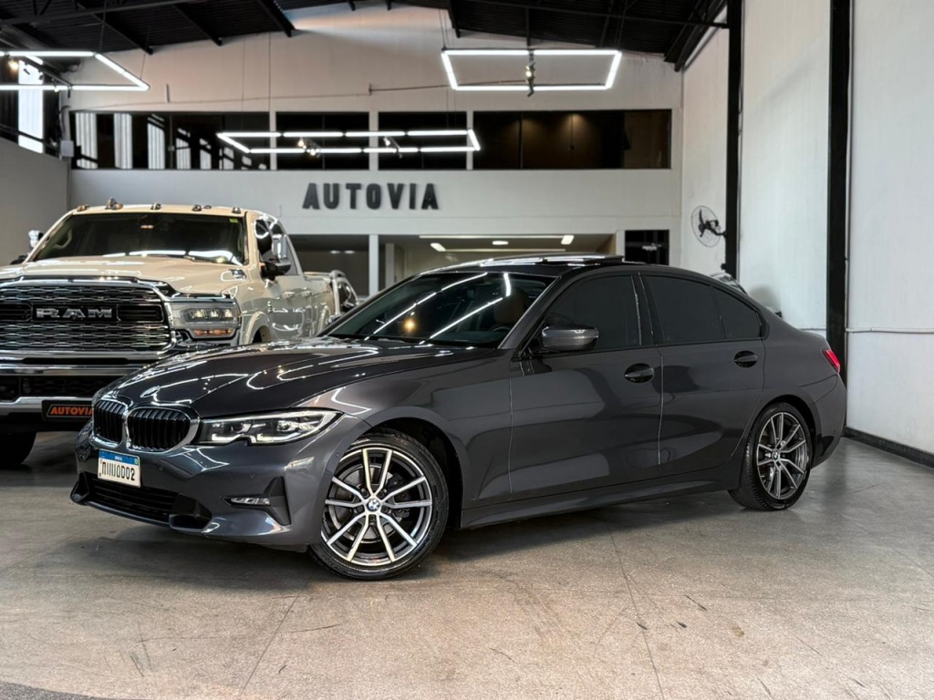 BMW 320i