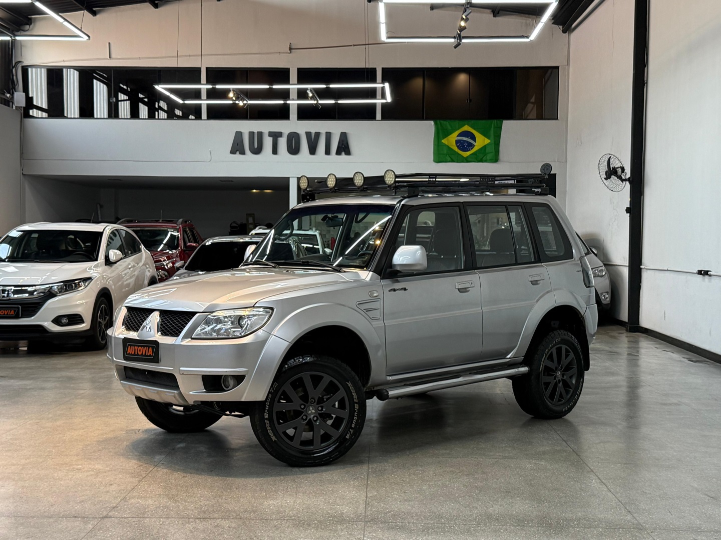 MITSUBISHI PAJERO TR4
