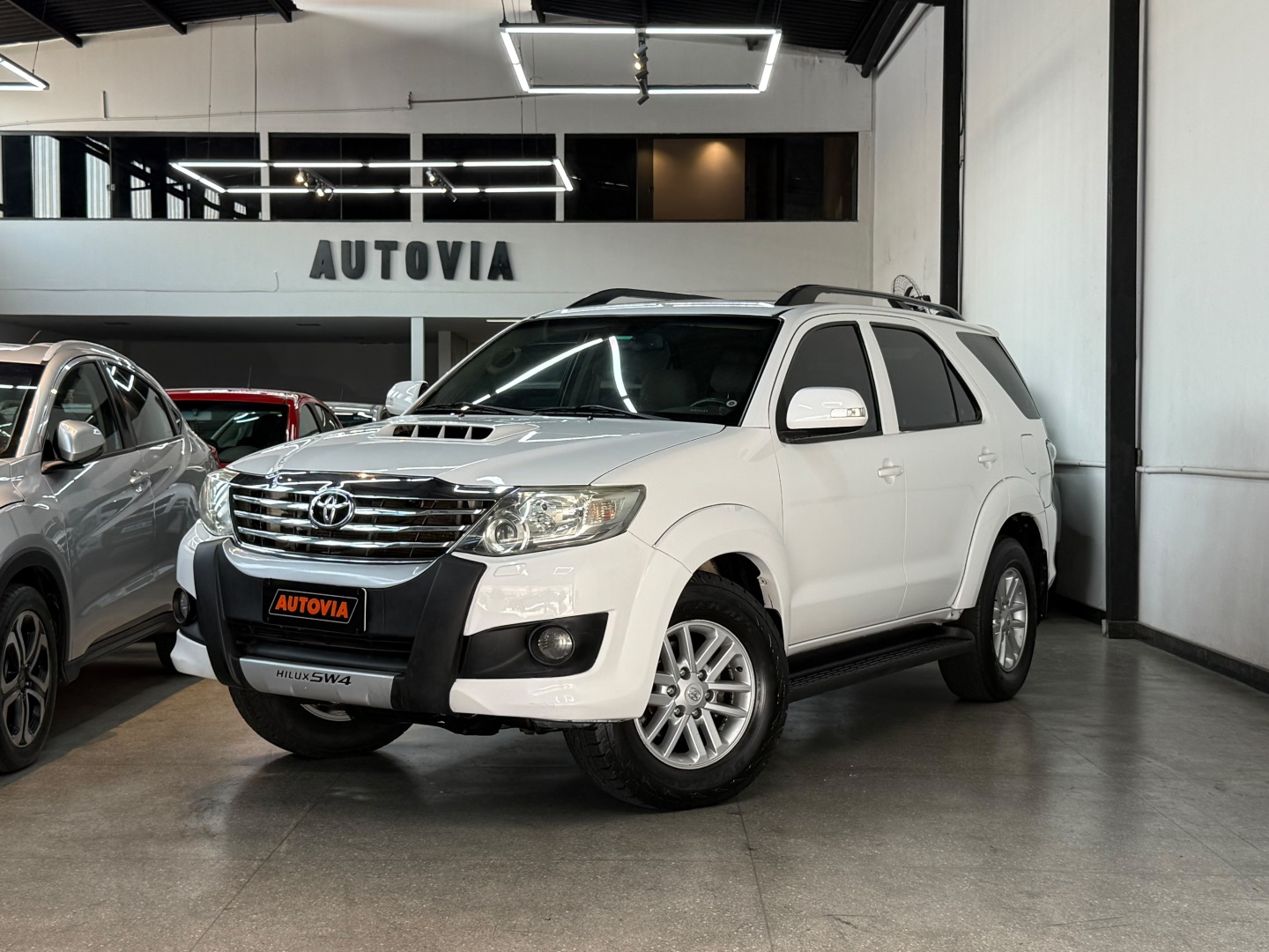 TOYOTA HILUX SW4