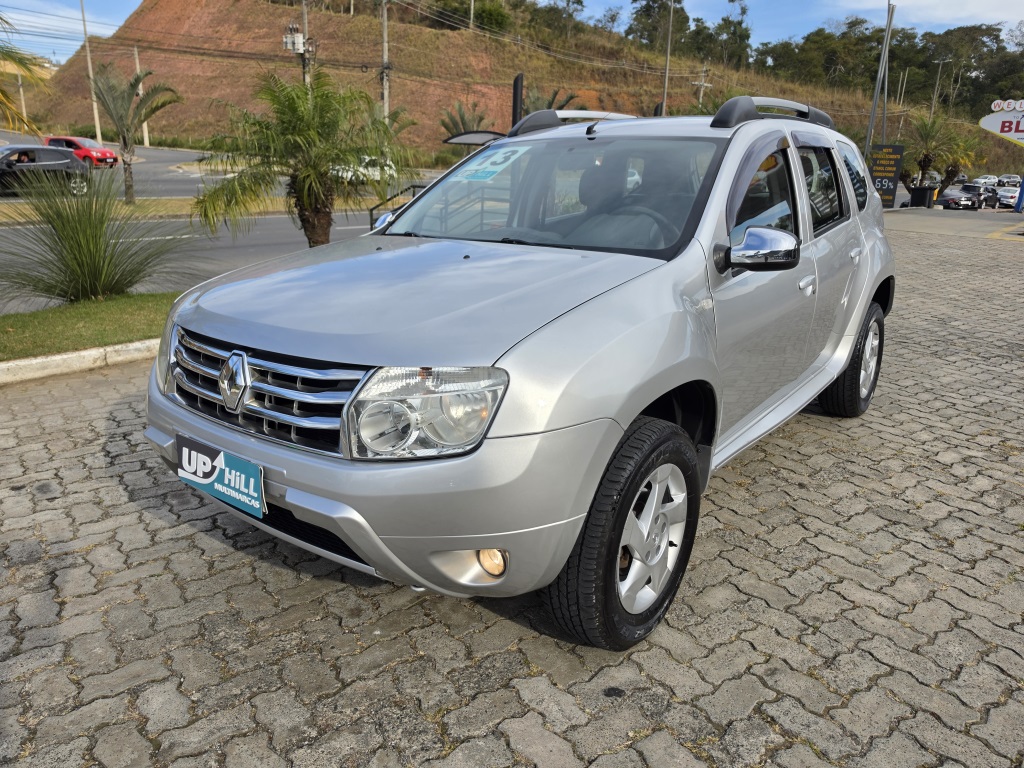 RENAULT DUSTER