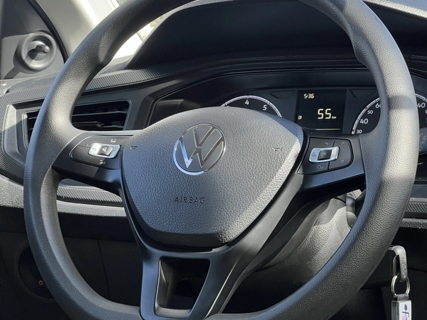 VOLKSWAGEN POLO 1.0 MPI TRACK MANUAL