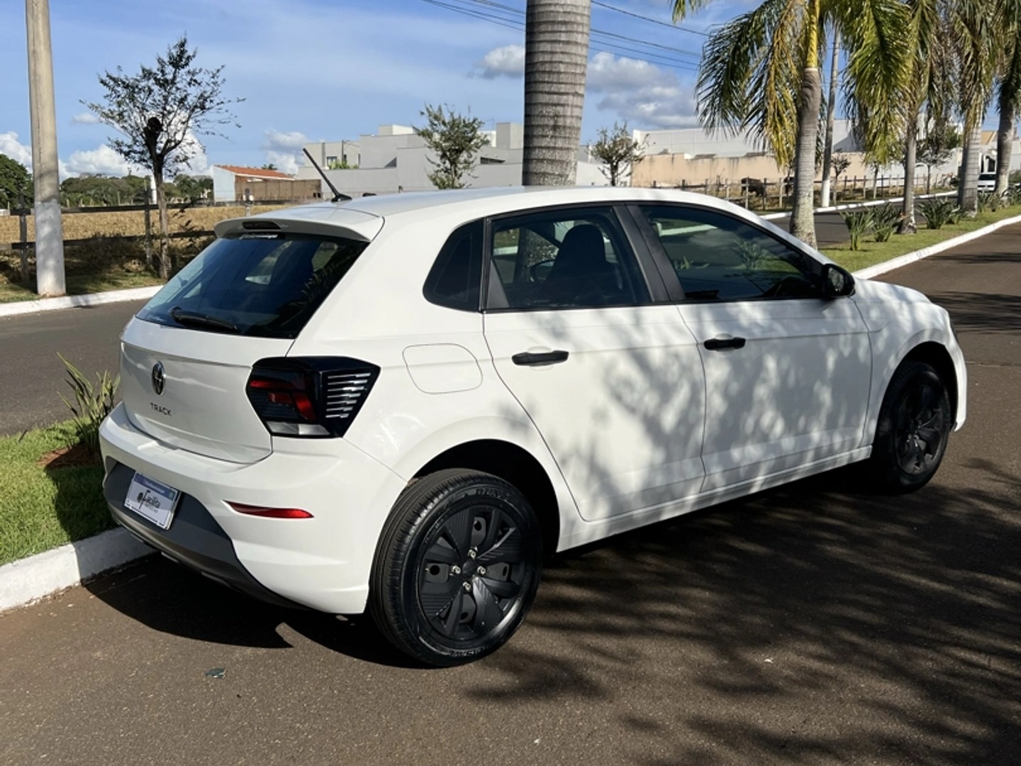 VOLKSWAGEN POLO 1.0 MPI TRACK MANUAL