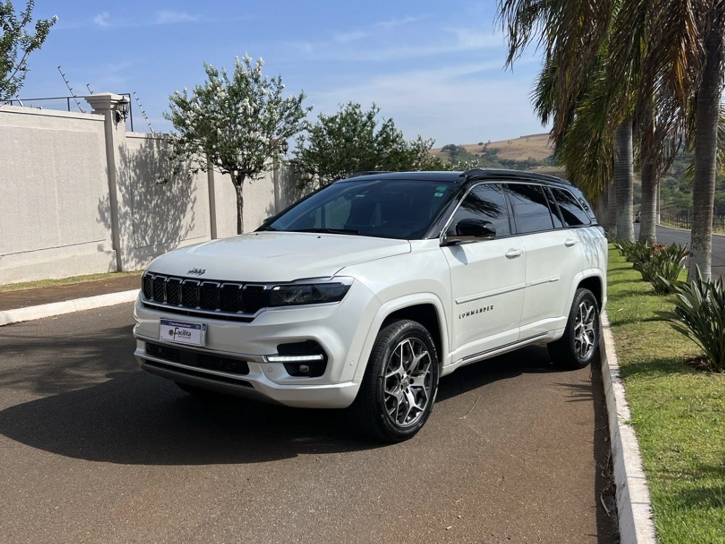 JEEP COMMANDER 2.0 TD380 TURBO DIESEL OVERLAND AT9