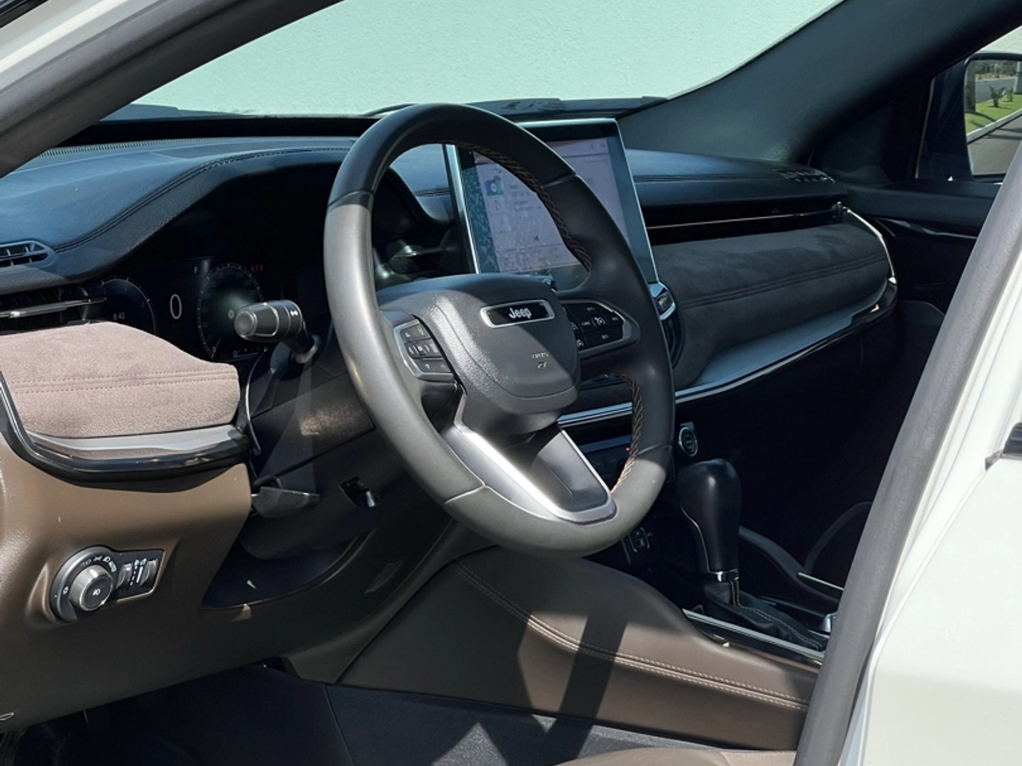 JEEP COMMANDER 2.0 TD380 TURBO DIESEL OVERLAND AT9