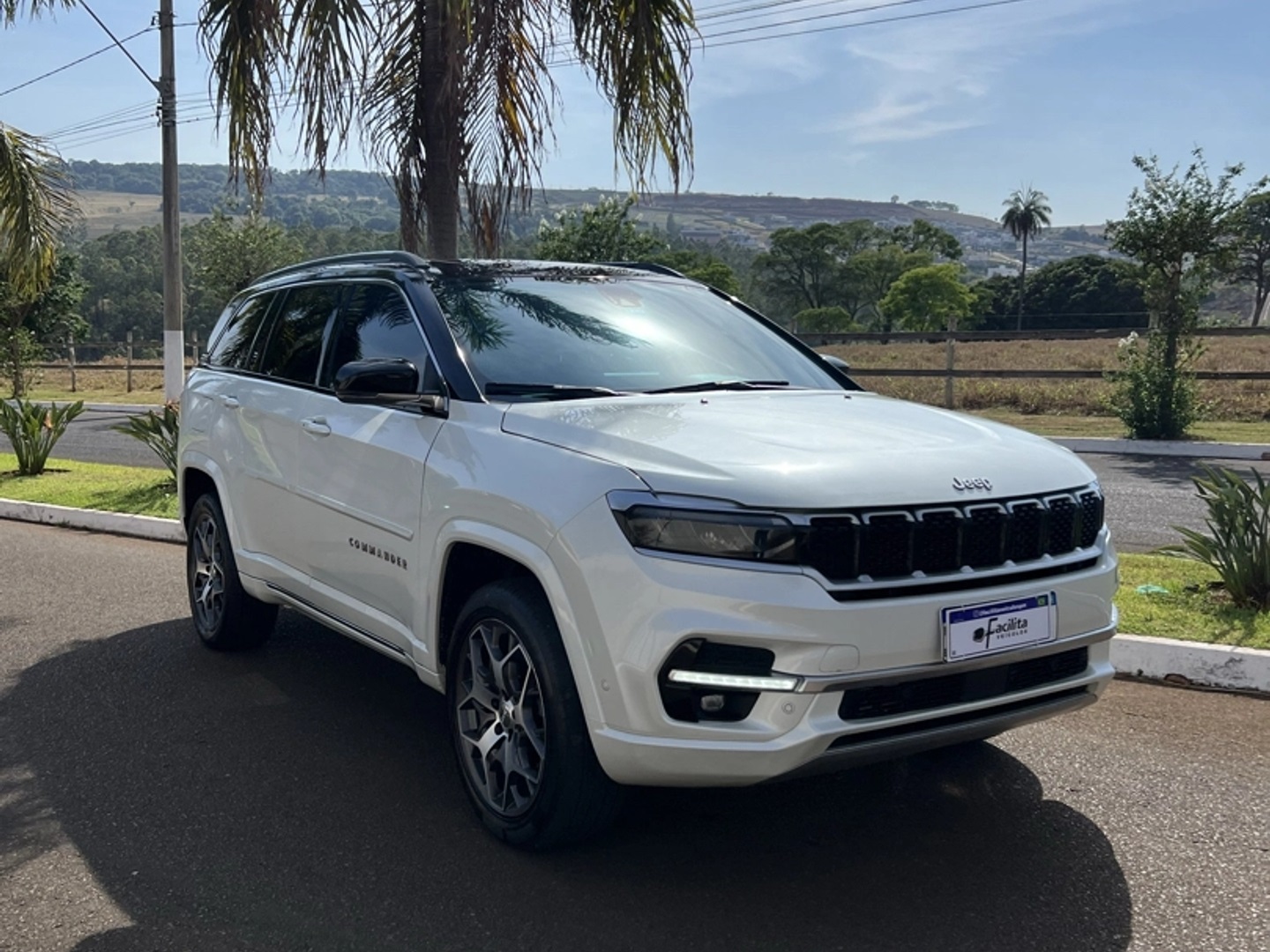 JEEP COMMANDER 2.0 TD380 TURBO DIESEL OVERLAND AT9