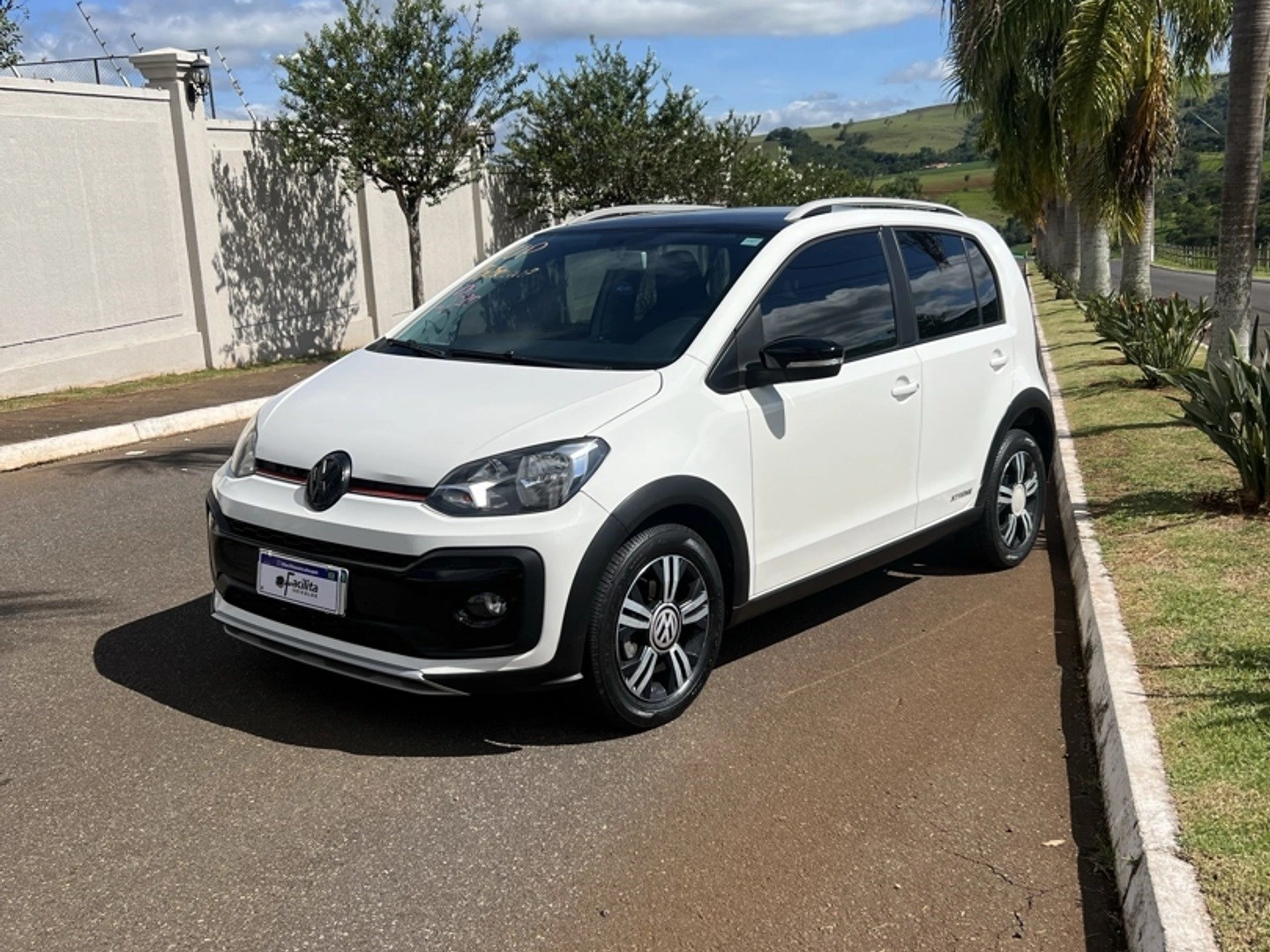 VOLKSWAGEN UP 1.0 170 TSI TOTAL FLEX XTREME 4P MANUAL