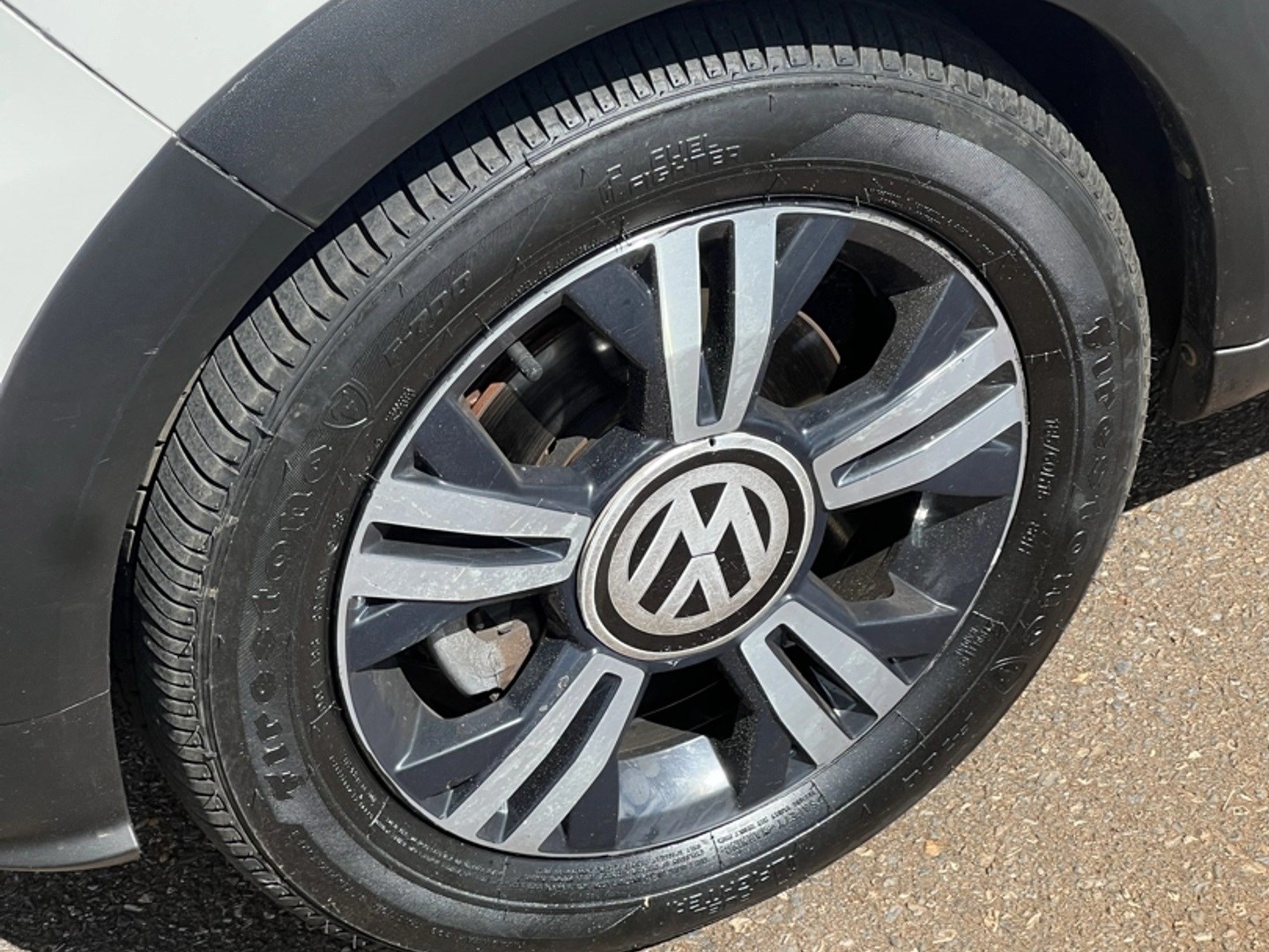 VOLKSWAGEN UP 1.0 170 TSI TOTAL FLEX XTREME 4P MANUAL