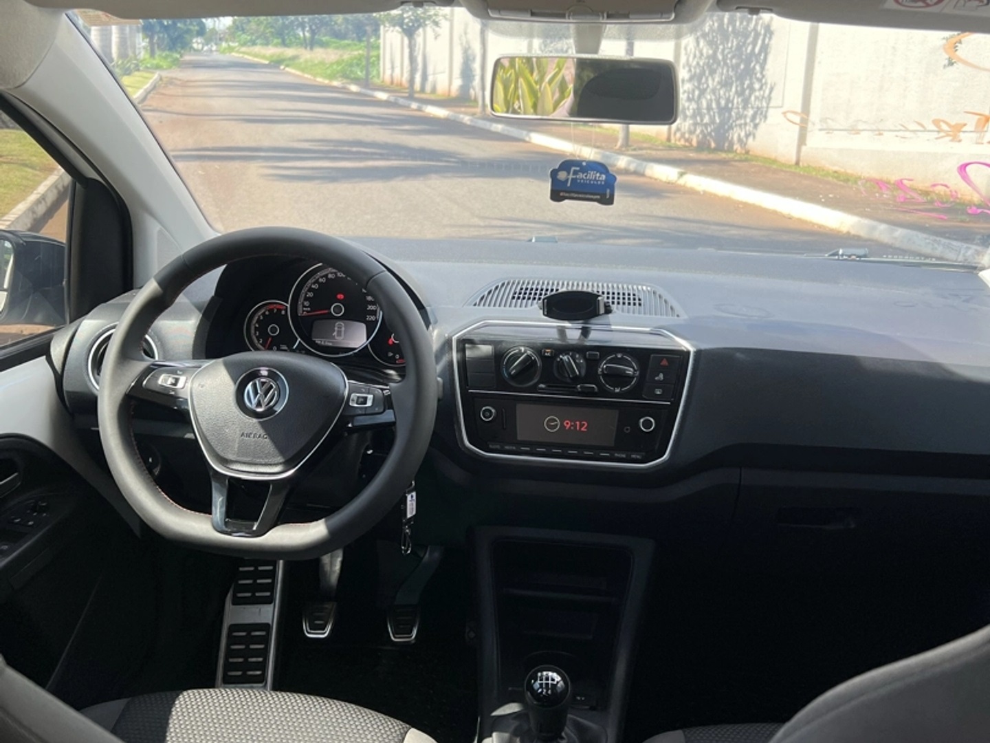 VOLKSWAGEN UP 1.0 170 TSI TOTAL FLEX XTREME 4P MANUAL