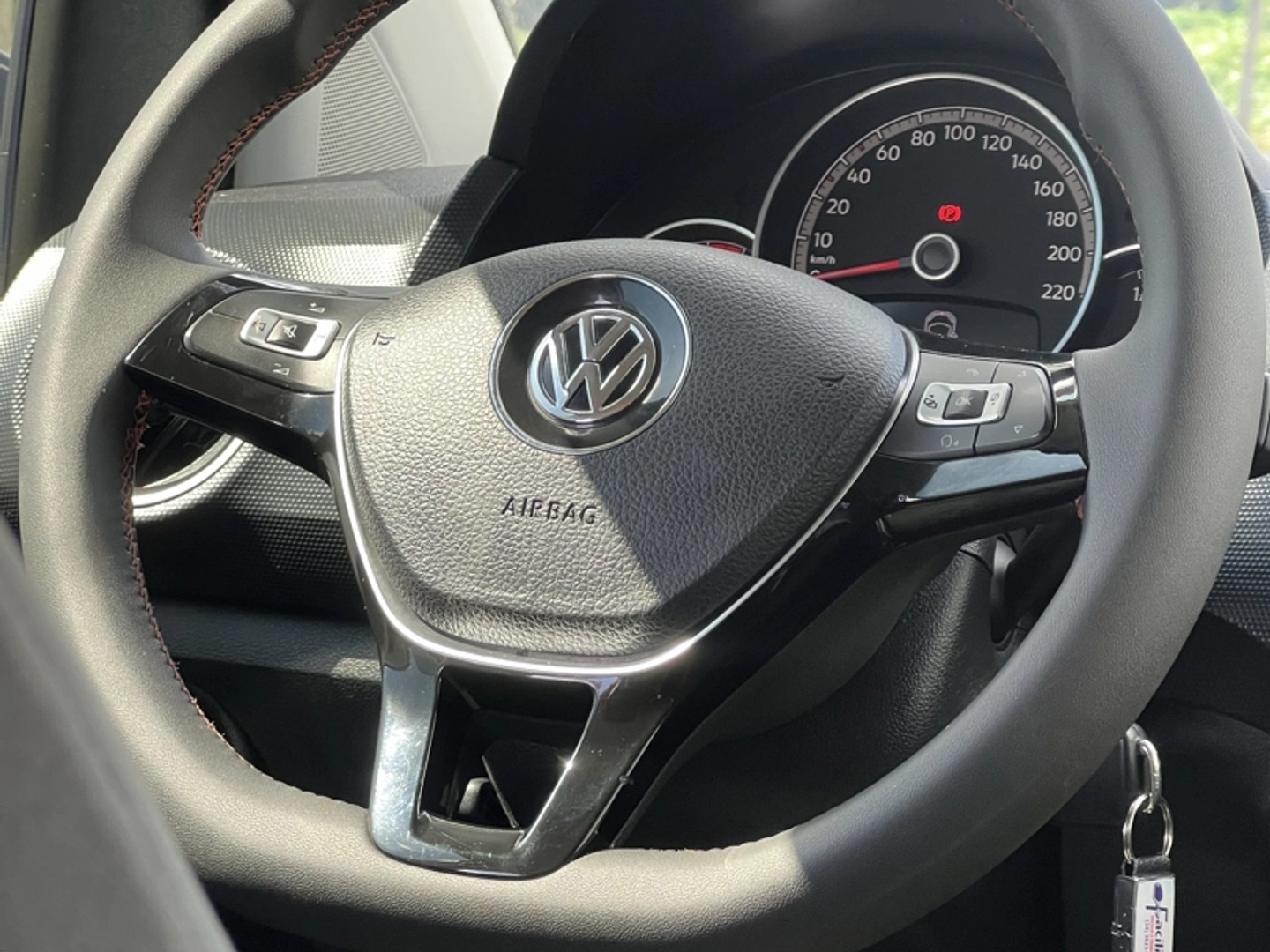 VOLKSWAGEN UP 1.0 170 TSI TOTAL FLEX XTREME 4P MANUAL