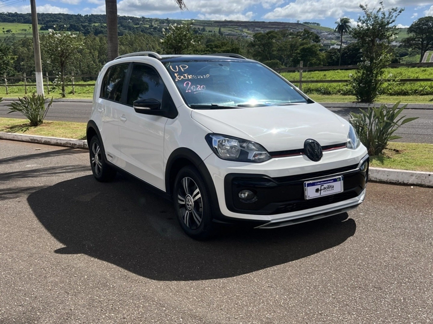 VOLKSWAGEN UP 1.0 170 TSI TOTAL FLEX XTREME 4P MANUAL