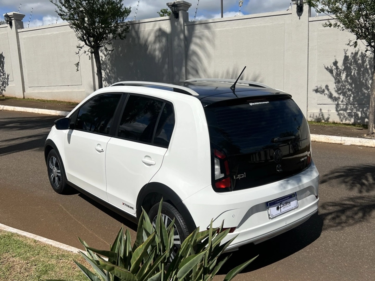 VOLKSWAGEN UP 1.0 170 TSI TOTAL FLEX XTREME 4P MANUAL