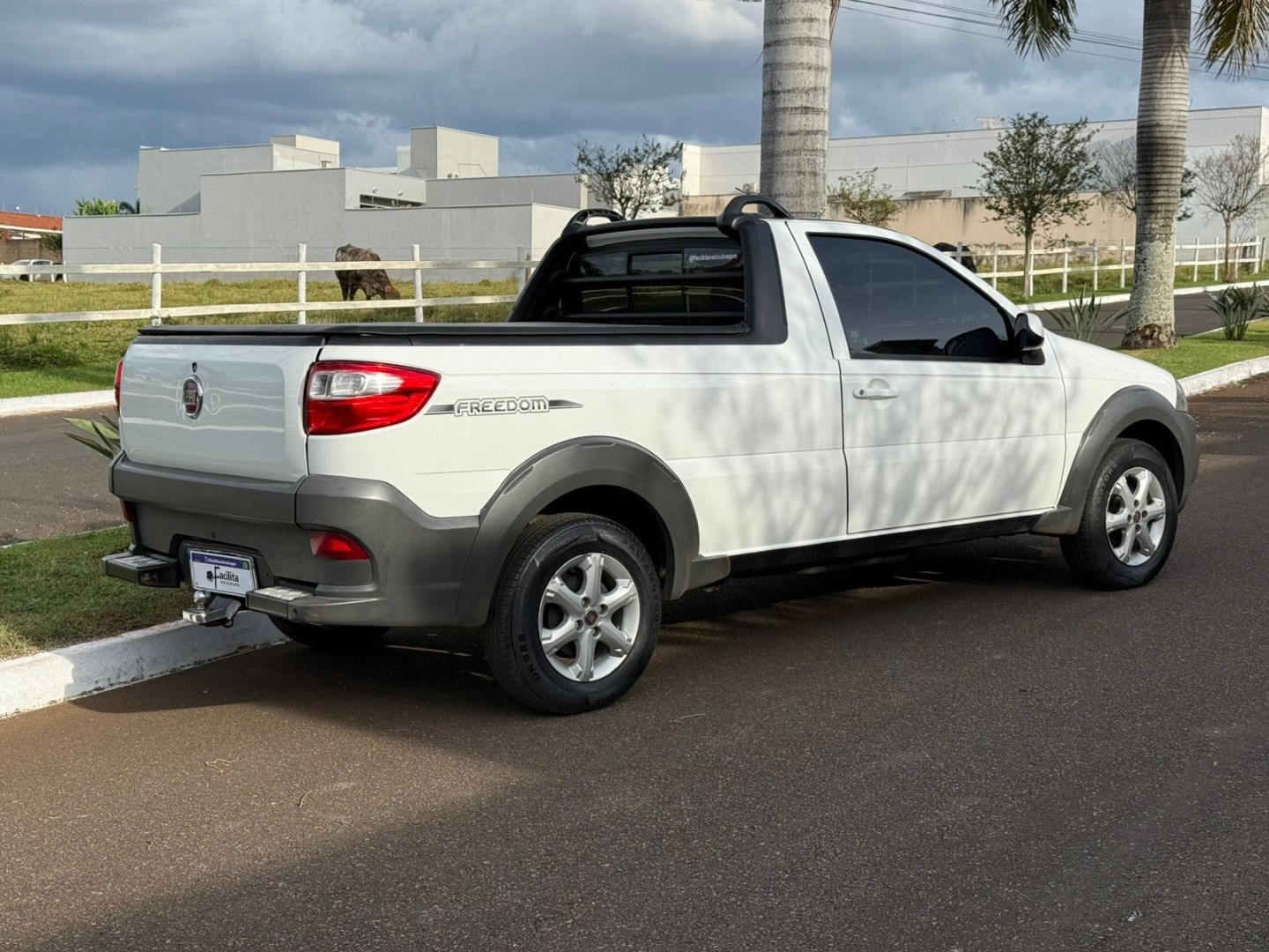 FIAT STRADA 1.4 MPI FREEDOM CS 8V FLEX 2P MANUAL
