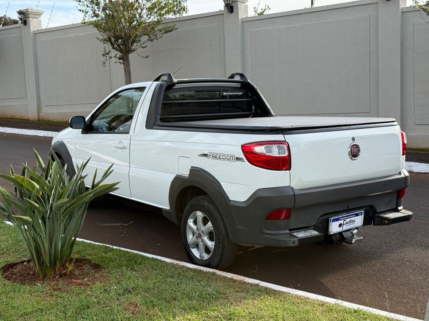 FIAT STRADA 1.4 MPI FREEDOM CS 8V FLEX 2P MANUAL