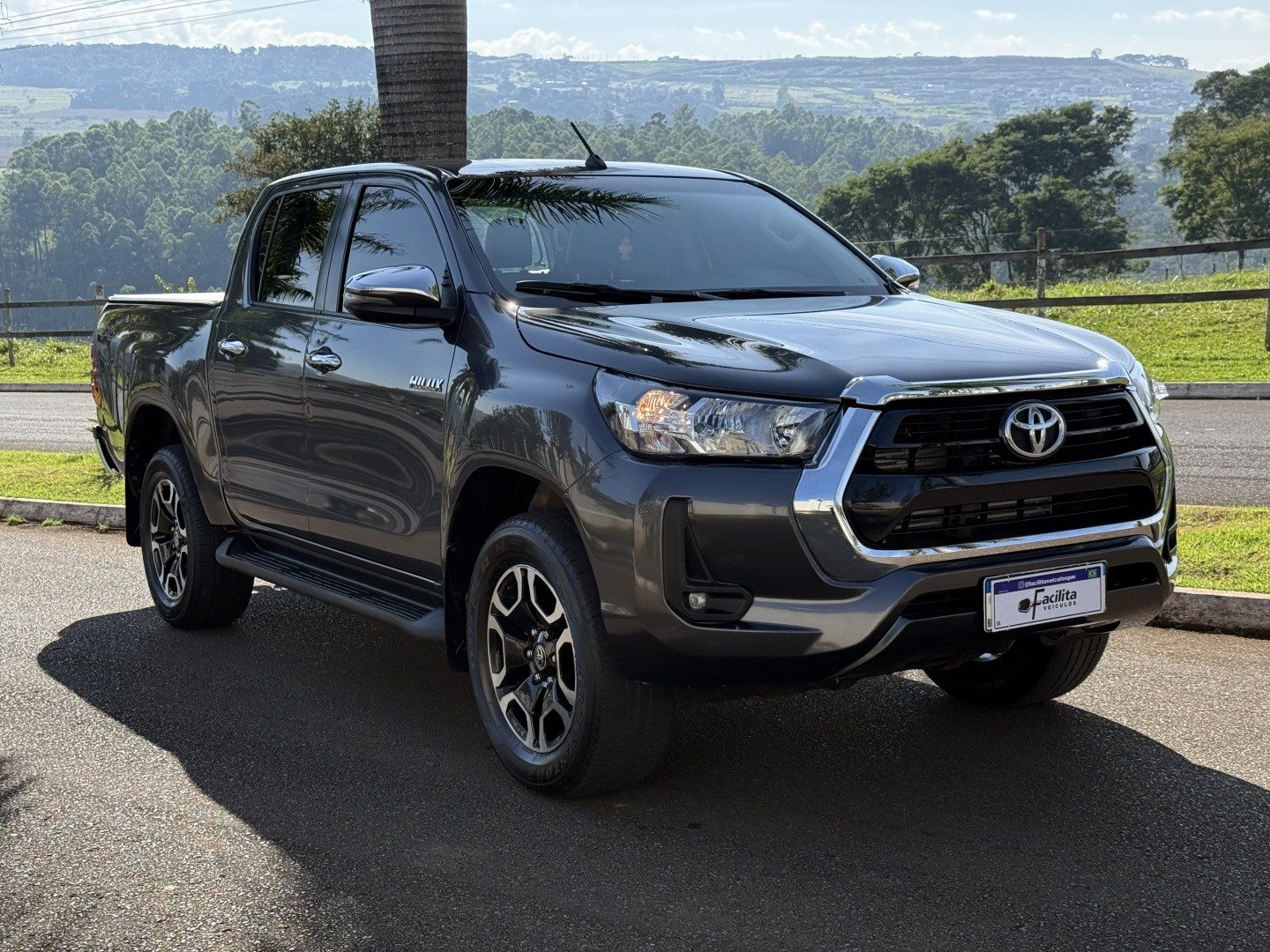 TOYOTA HILUX 2.8 D-4D TURBO DIESEL CD SRV 4X4 AUTOMÁTICO