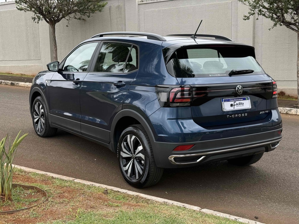 VOLKSWAGEN T-CROSS 1.0 200 TSI TOTAL FLEX AUTOMÁTICO