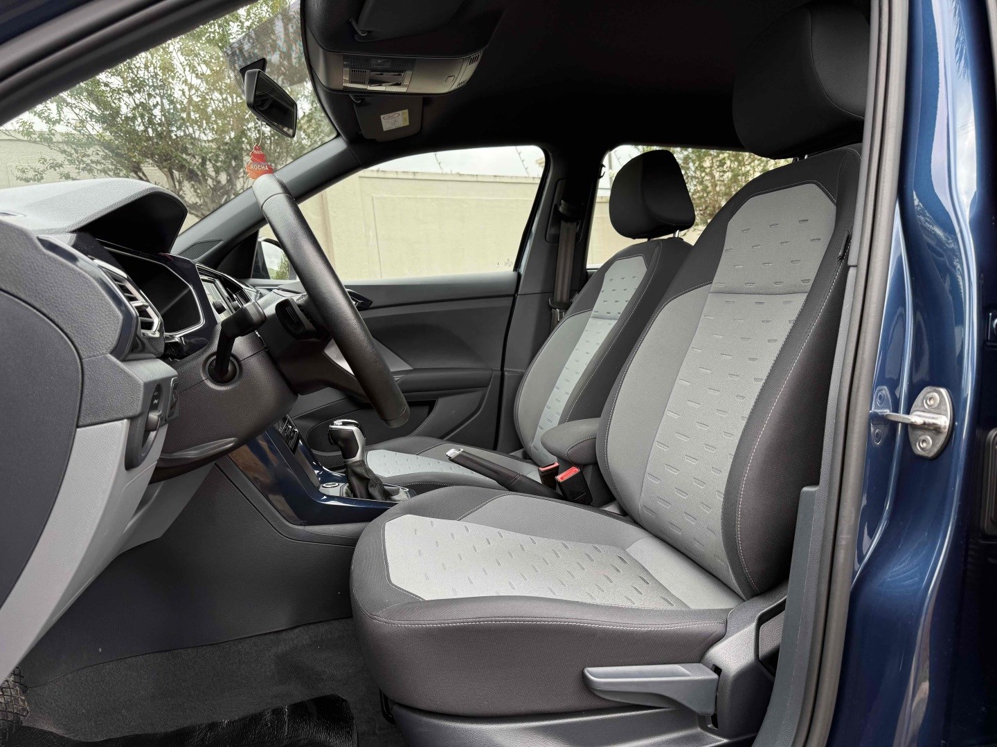 VOLKSWAGEN T-CROSS 1.0 200 TSI TOTAL FLEX AUTOMÁTICO