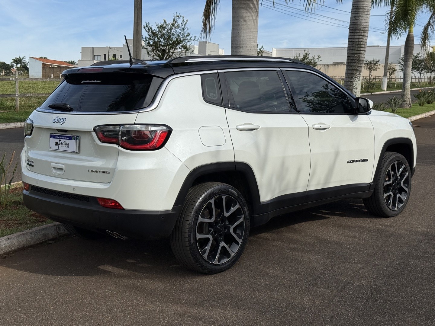 JEEP COMPASS 2.0 16V DIESEL LIMITED 4X4 AUTOMÁTICO