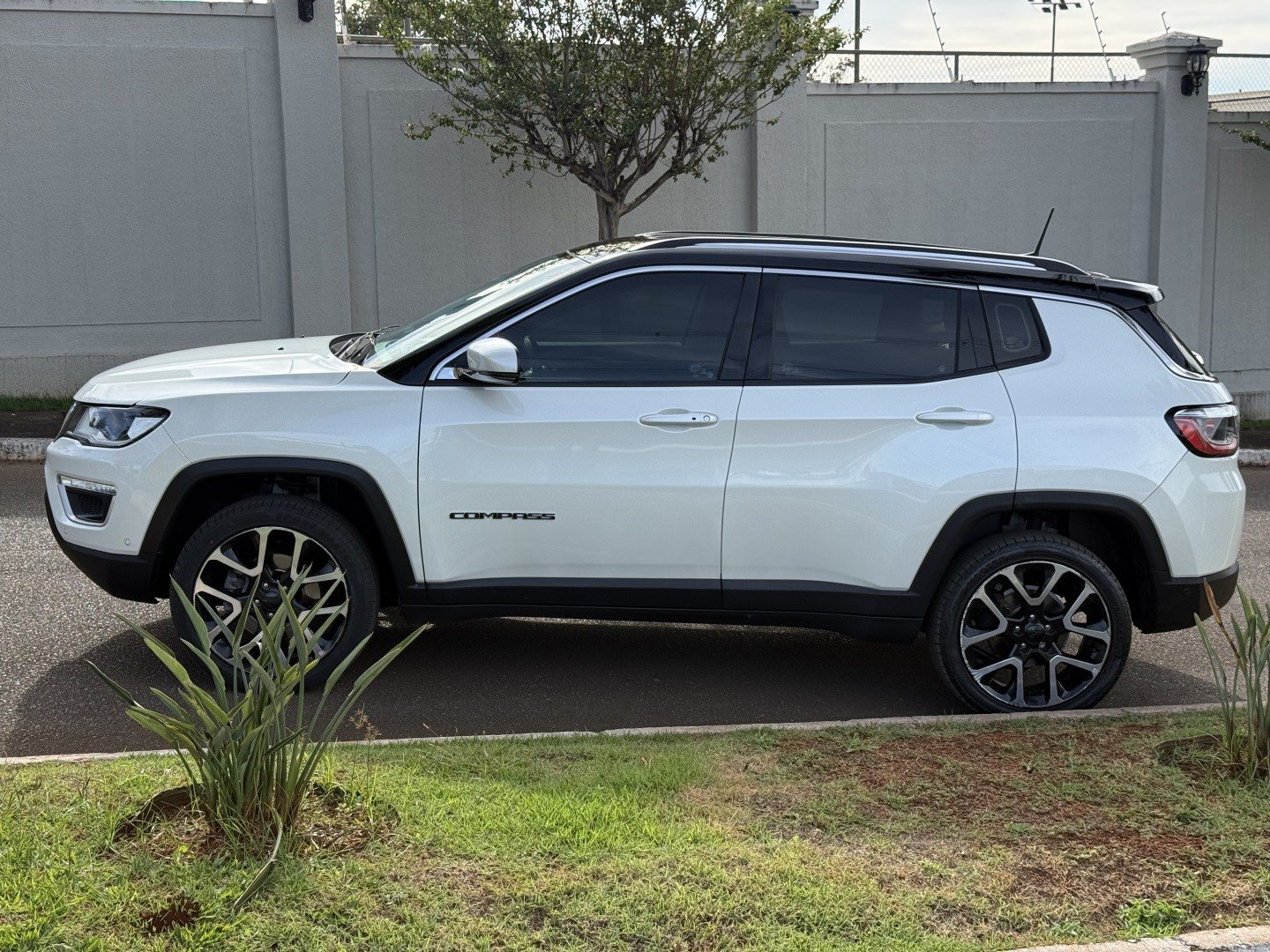 JEEP COMPASS 2.0 16V DIESEL LIMITED 4X4 AUTOMÁTICO