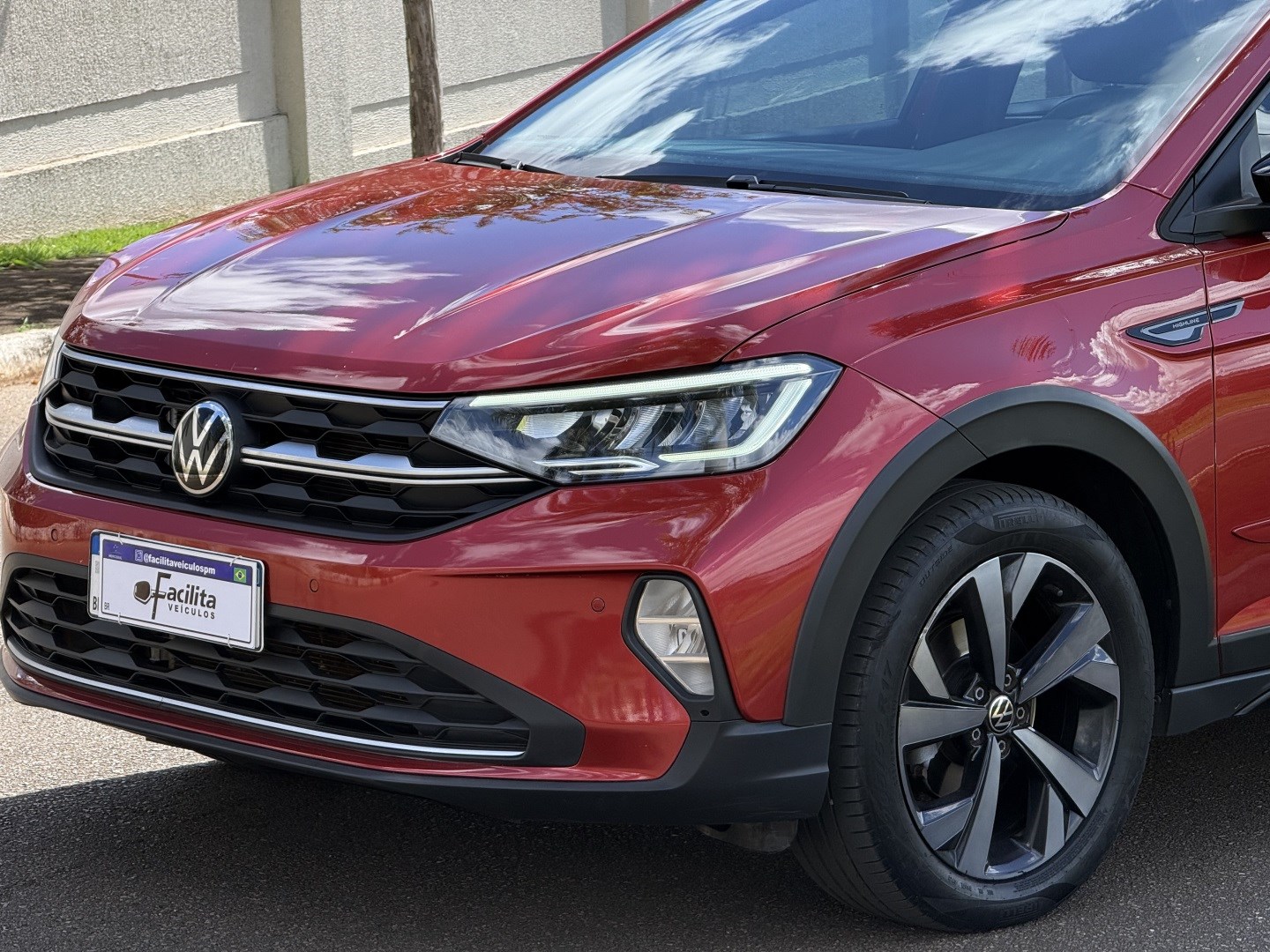 VOLKSWAGEN NIVUS 1.0 200 TSI TOTAL FLEX HIGHLINE AUTOMÁTICO