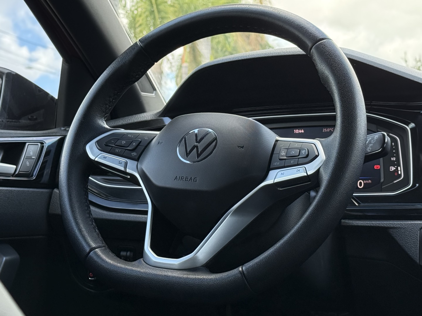 VOLKSWAGEN NIVUS 1.0 200 TSI TOTAL FLEX HIGHLINE AUTOMÁTICO