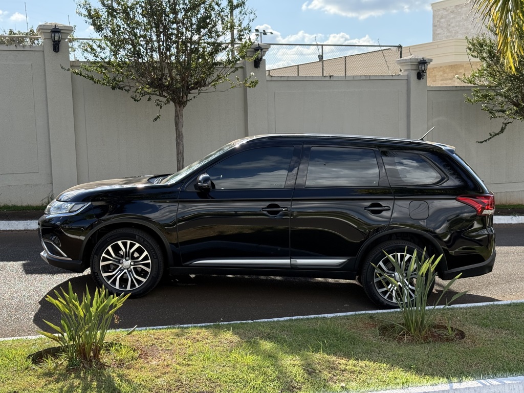 MITSUBISHI OUTLANDER 2.0 16V GASOLINA 4P AUTOMÁTICO