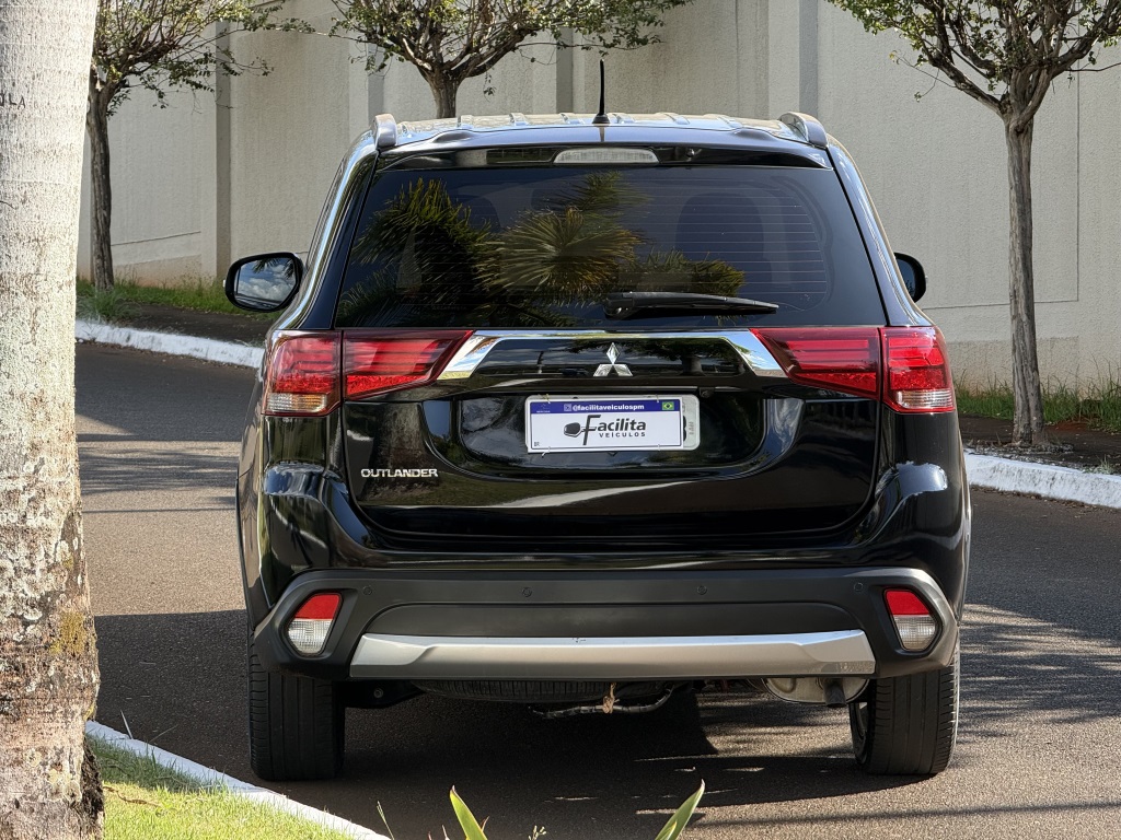 MITSUBISHI OUTLANDER 2.0 16V GASOLINA 4P AUTOMÁTICO