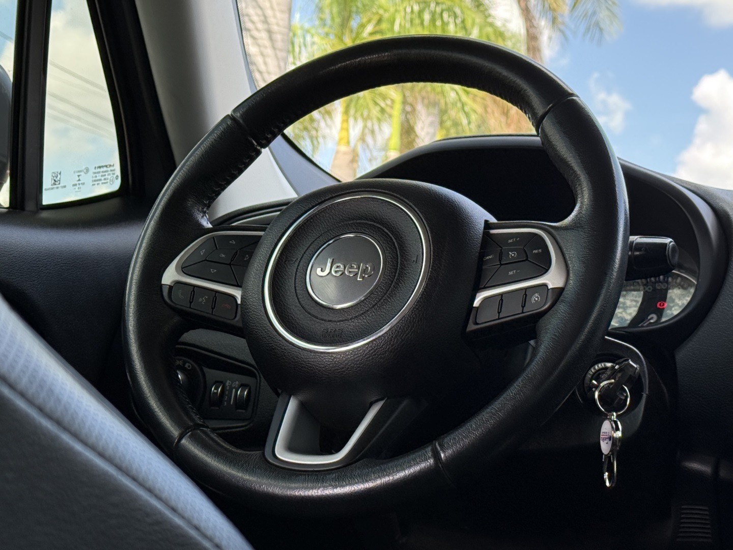 JEEP RENEGADE 1.8 16V FLEX LONGITUDE 4P AUTOMÁTICO