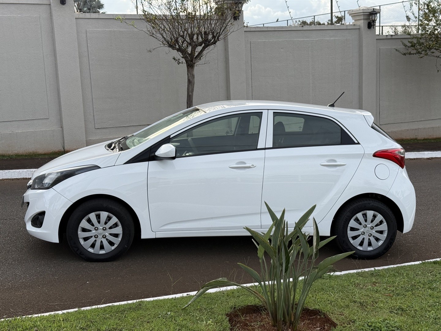 HYUNDAI HB20 1.6 COMFORT 16V FLEX 4P MANUAL
