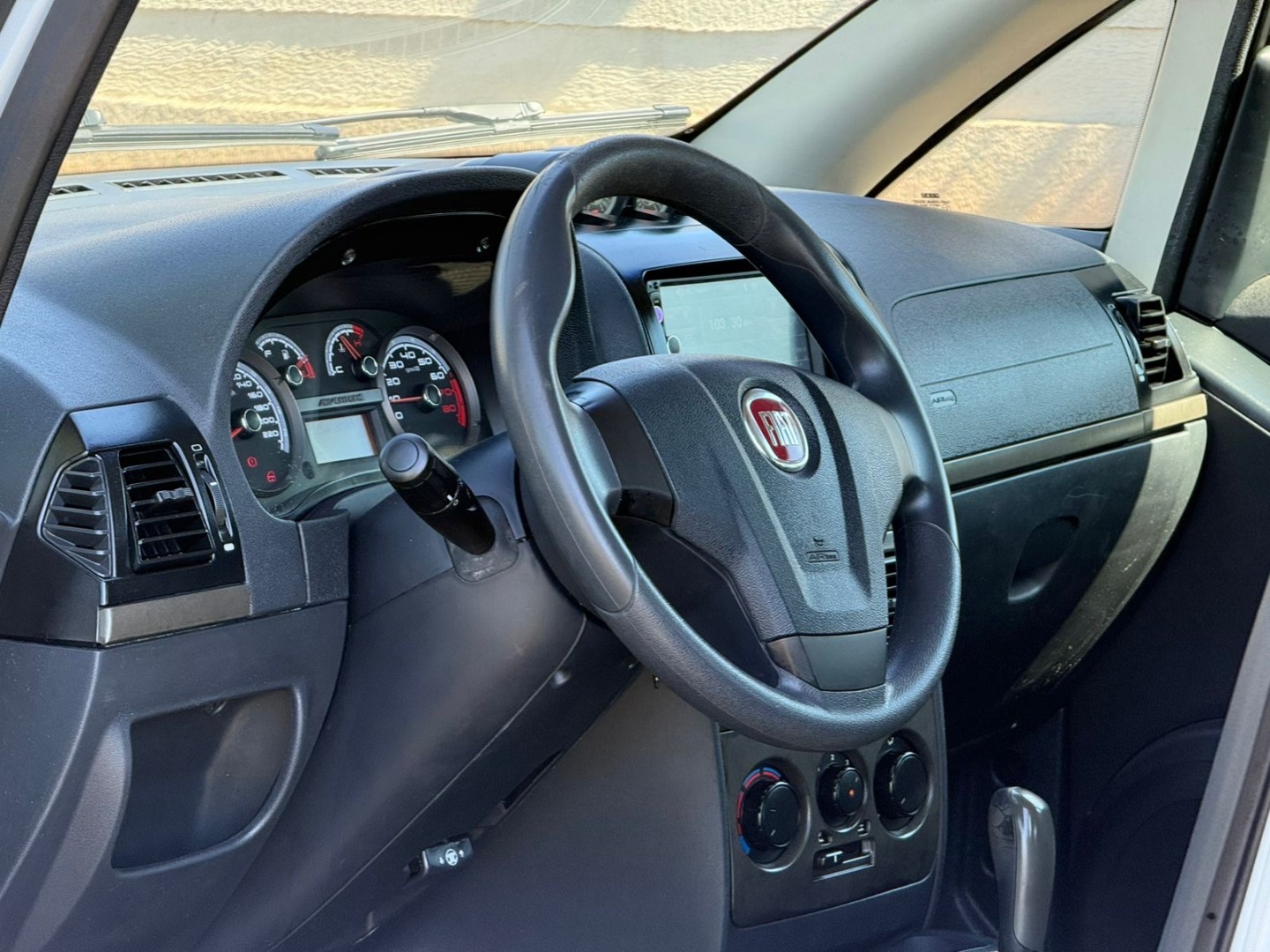 FIAT IDEA 1.8 MPI SPORTING 16V FLEX 4P AUTOMATIZADO