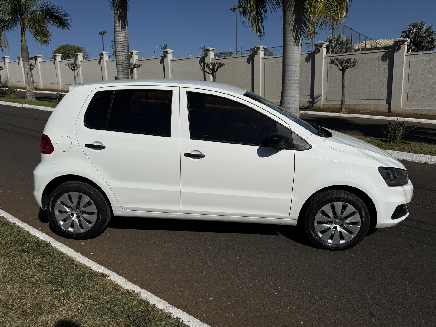 VOLKSWAGEN FOX 1.0 MI TRENDLINE 8V FLEX 4P MANUAL