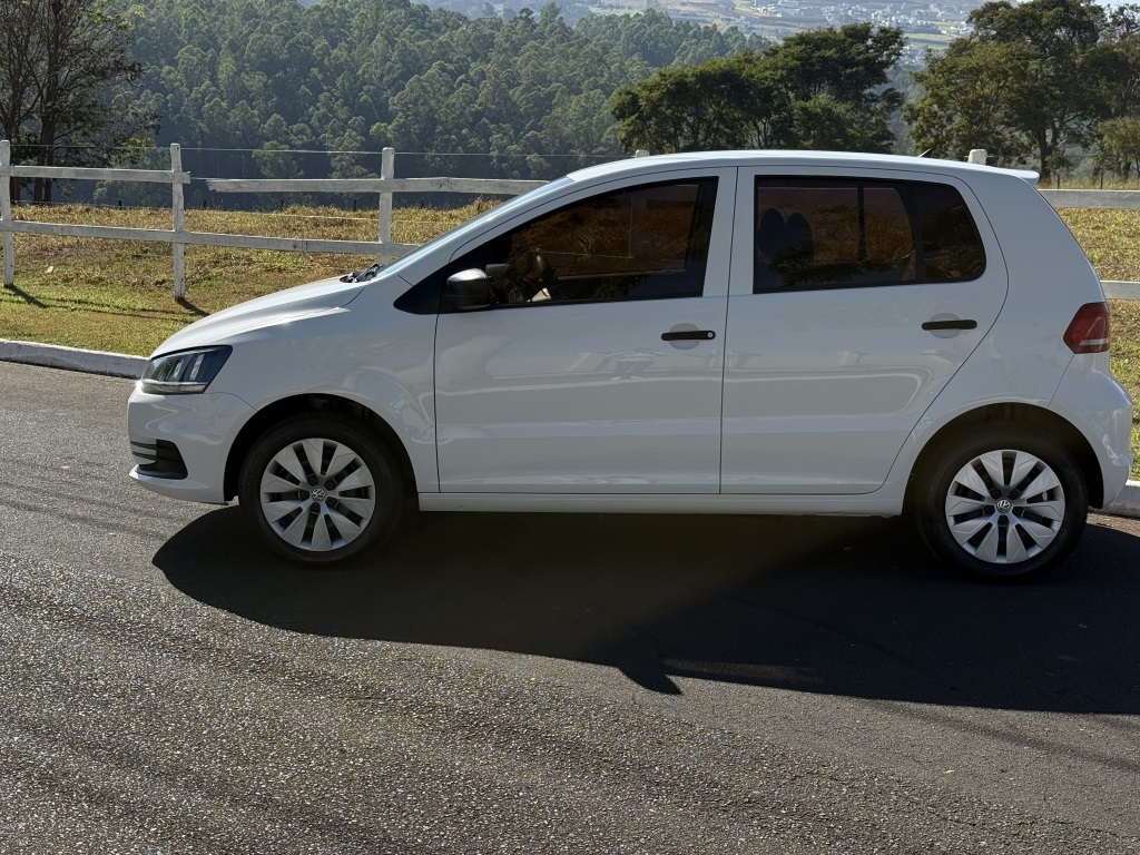 VOLKSWAGEN FOX 1.0 MI TRENDLINE 8V FLEX 4P MANUAL