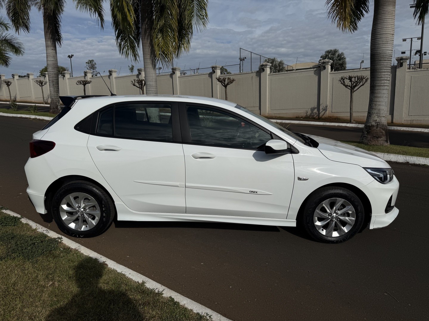 CHEVROLET ONIX 1.0 TURBO FLEX LT AUTOMÁTICO