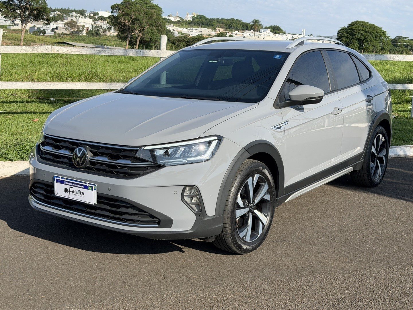 VOLKSWAGEN NIVUS 1.0 200 TSI TOTAL FLEX HIGHLINE AUTOMÁTICO