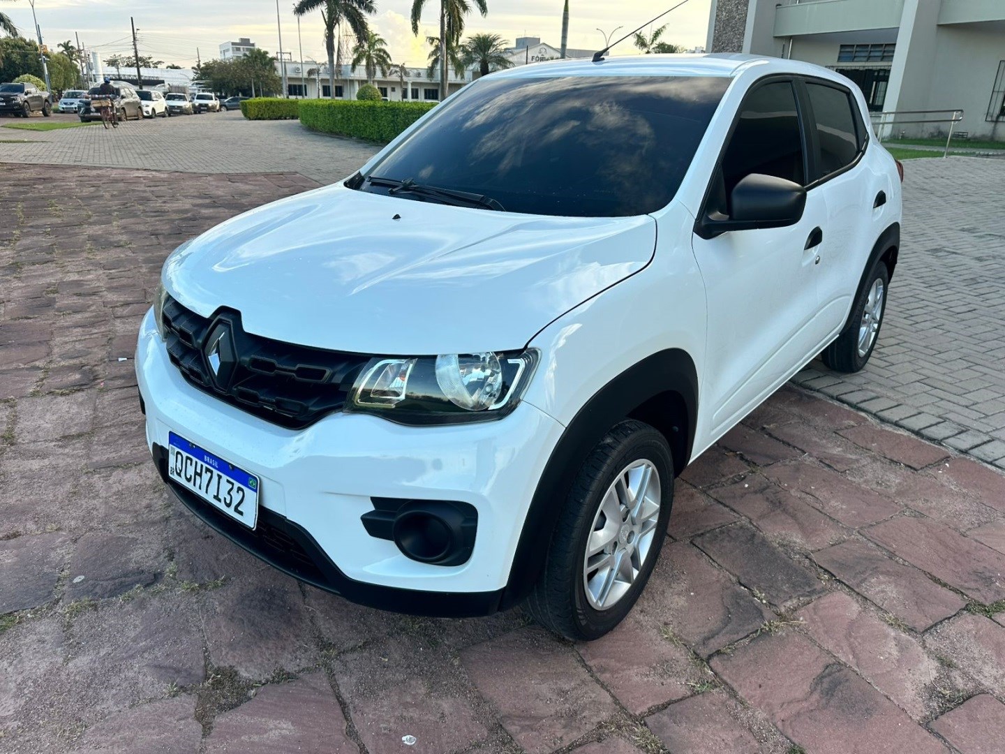 RENAULT KWID