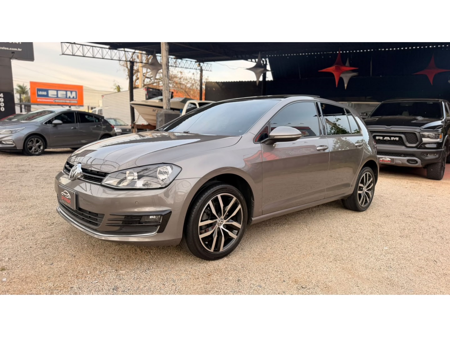 VOLKSWAGEN GOLF