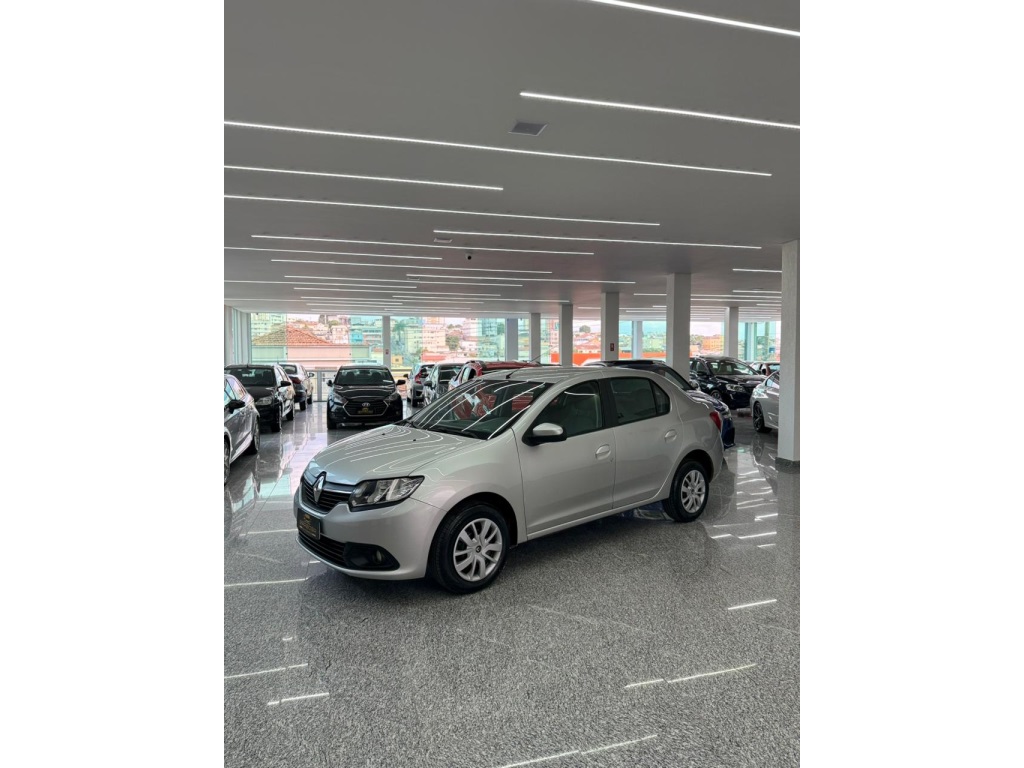 RENAULT LOGAN