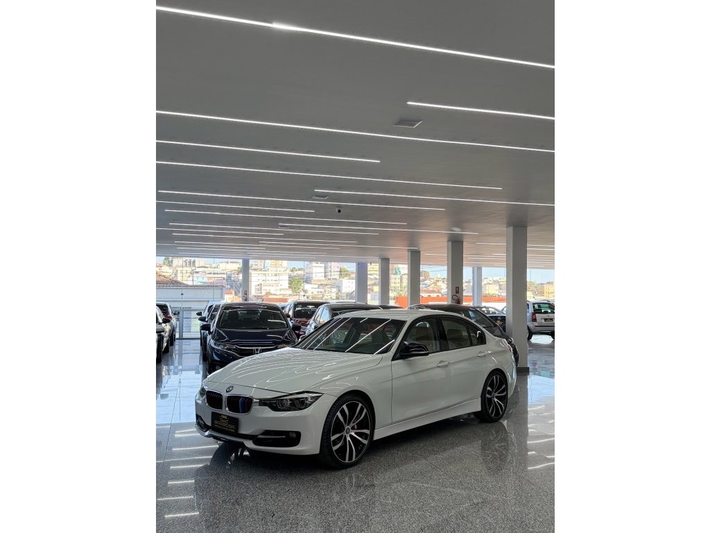 BMW 320i