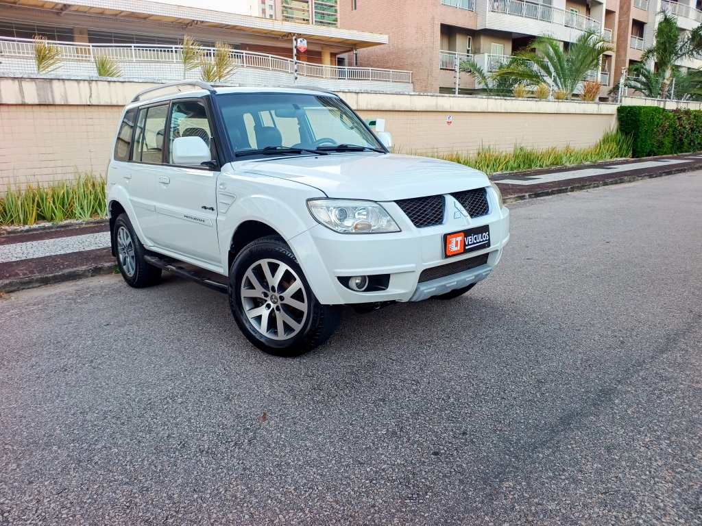 MITSUBISHI PAJERO TR4