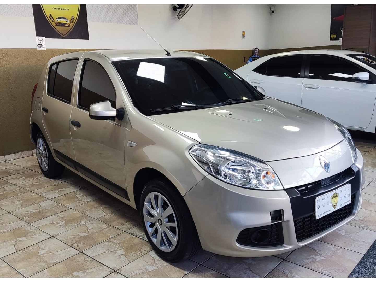 RENAULT SANDERO