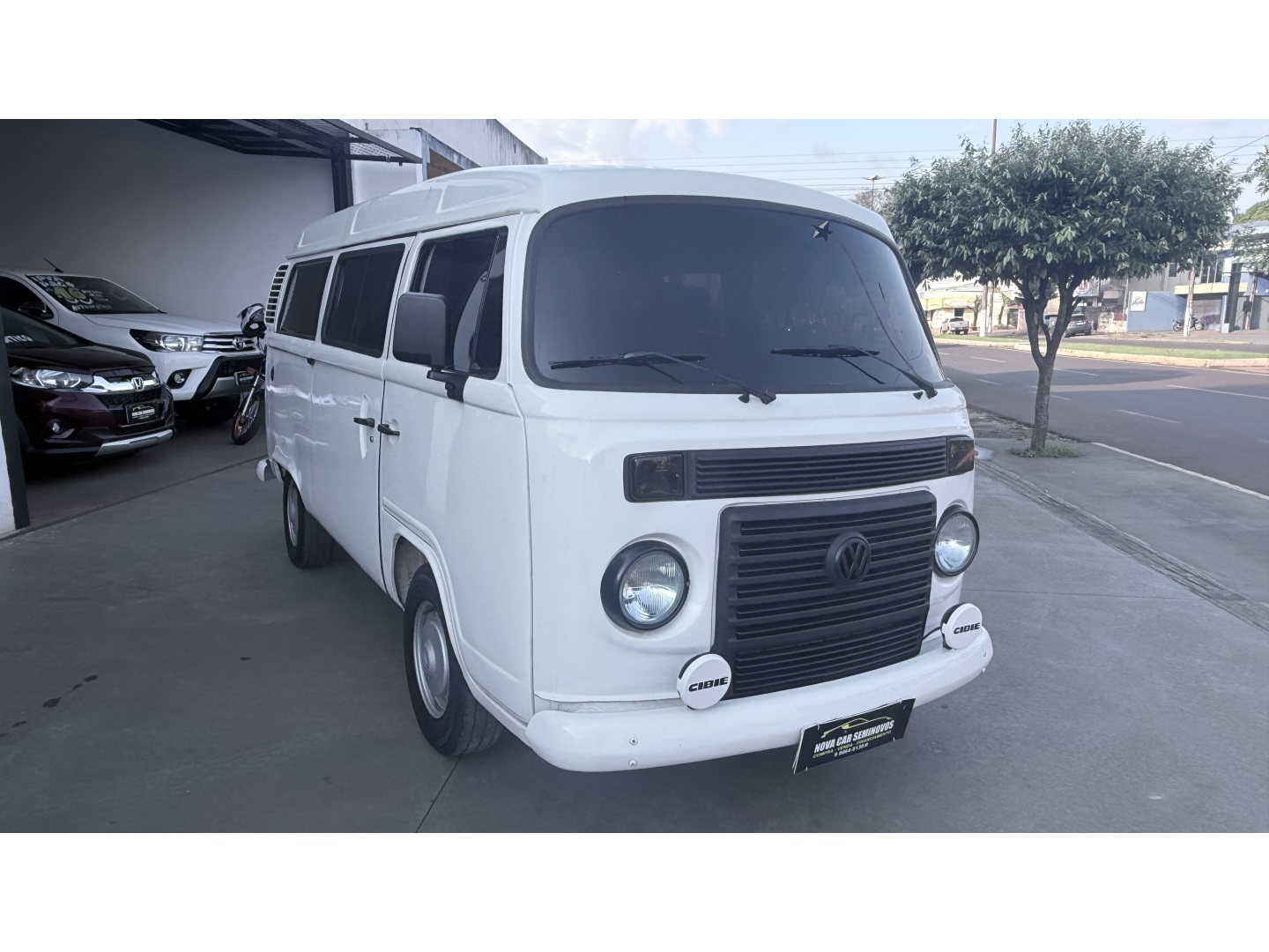 VOLKSWAGEN KOMBI
