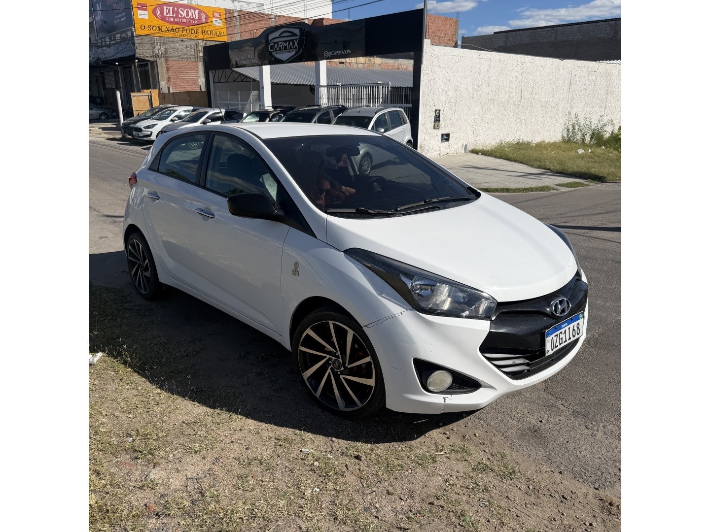 HYUNDAI HB20