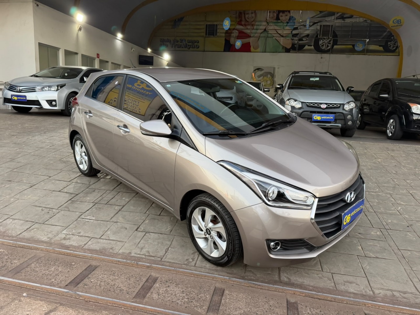 HYUNDAI HB20