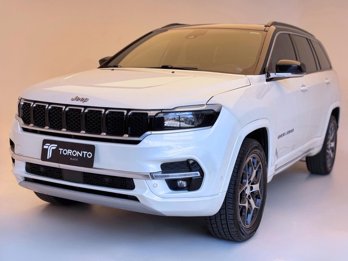 JEEP COMMANDER 2.0 TD380 TURBO DIESEL OVERLAND AT9