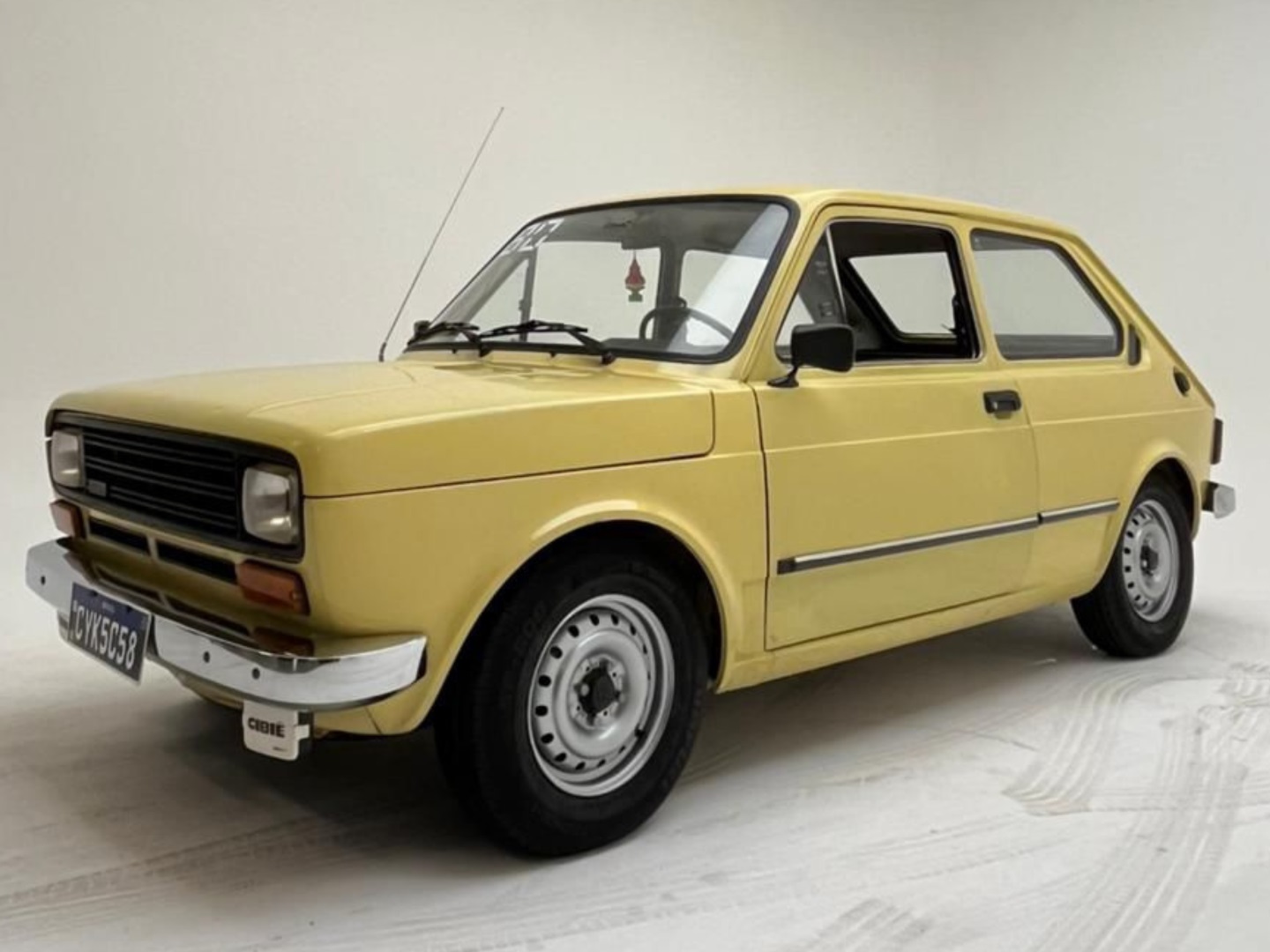 FIAT 147