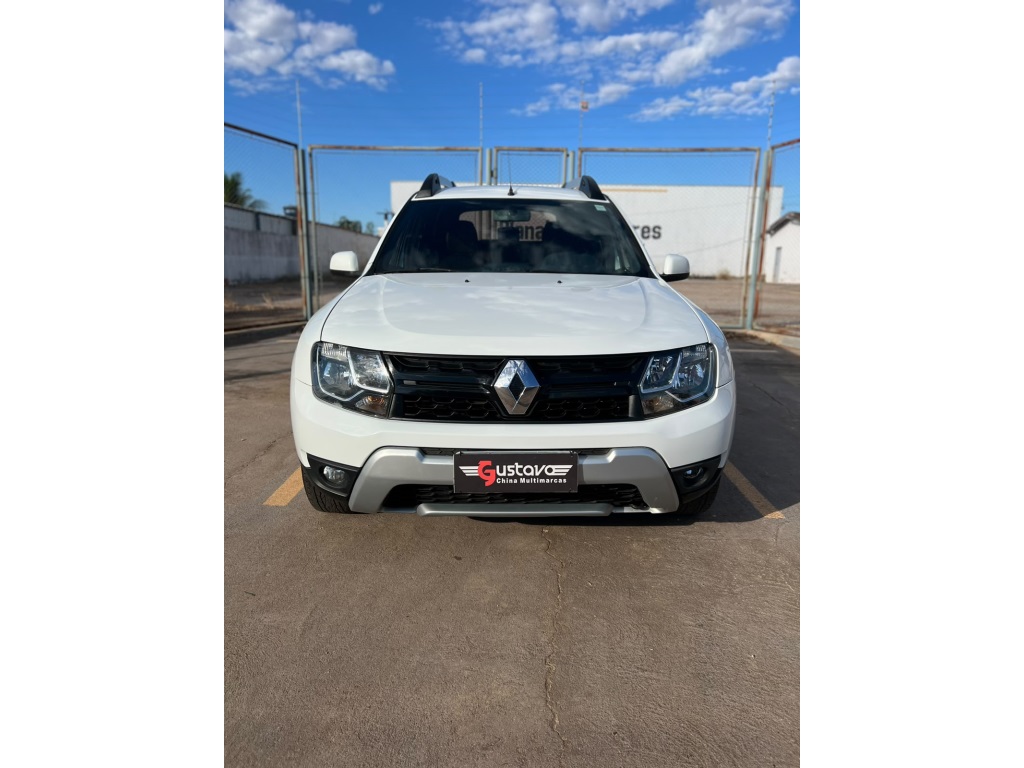 RENAULT DUSTER