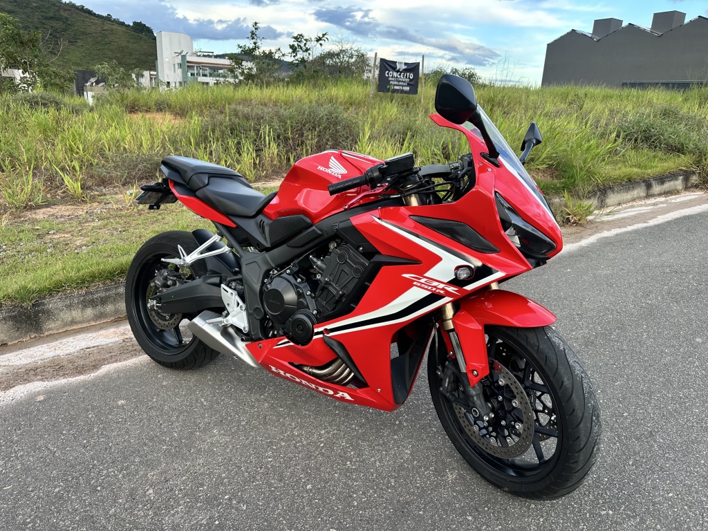 HONDA CBR 650R
