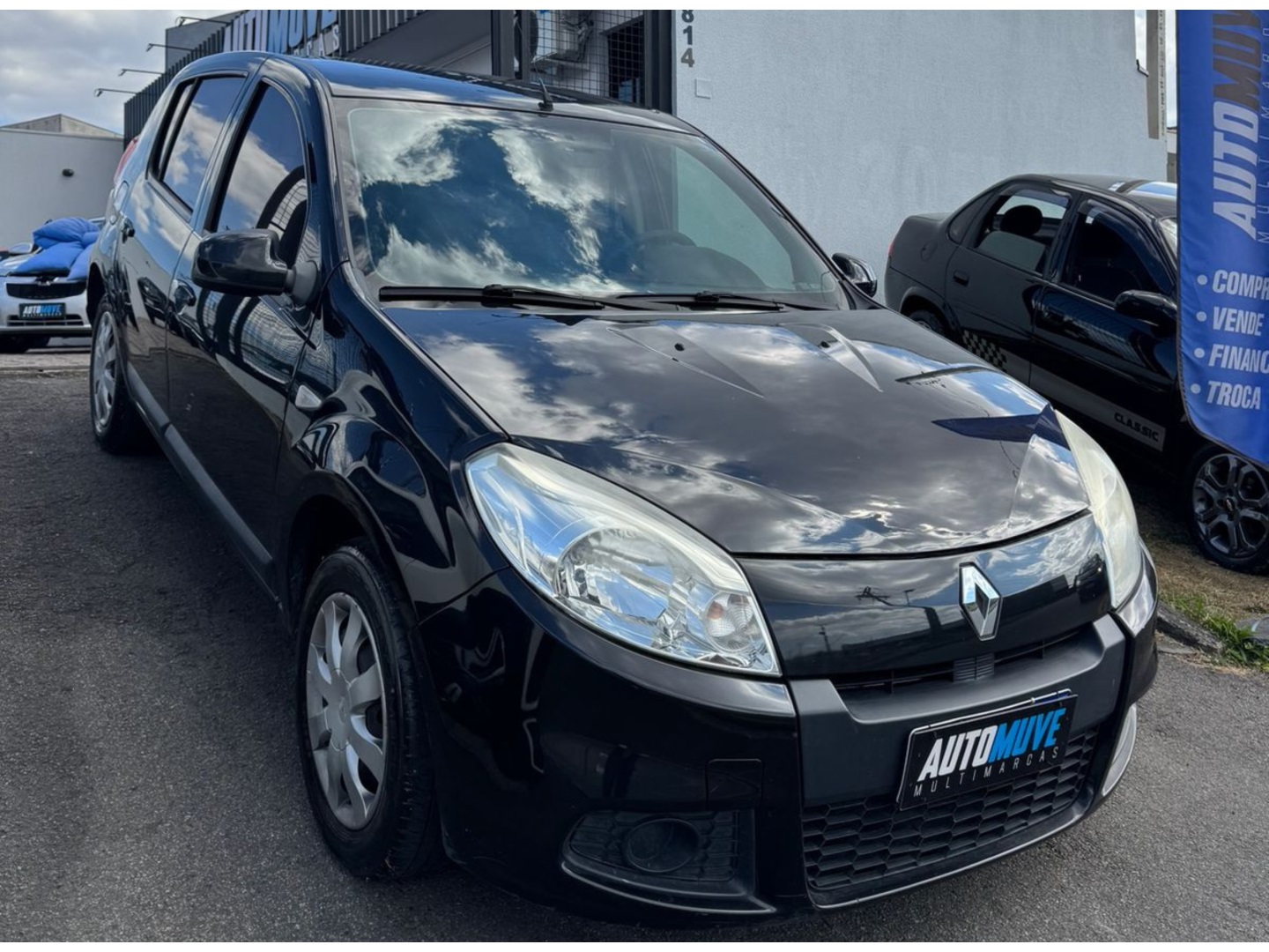 RENAULT SANDERO