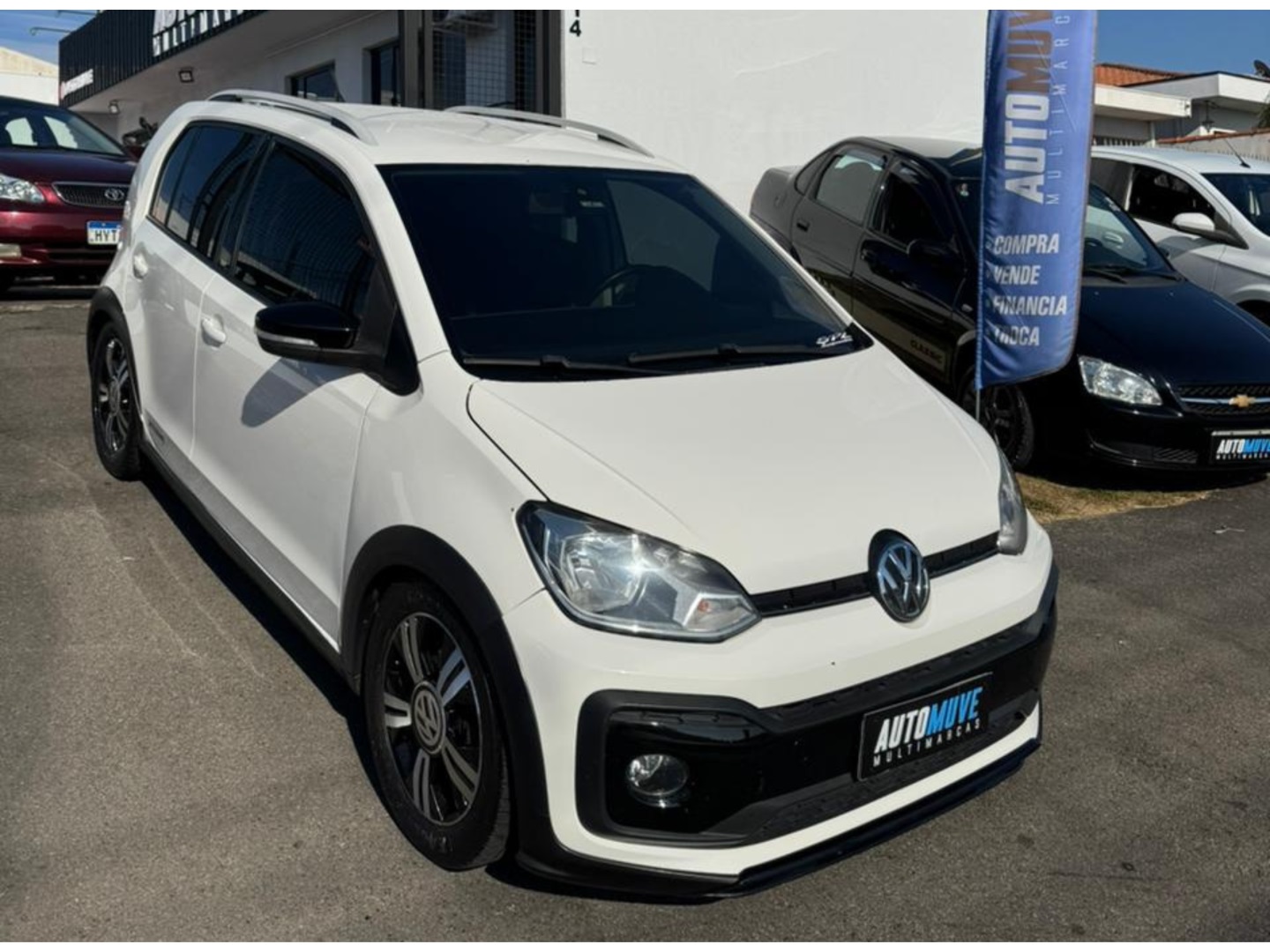 VOLKSWAGEN CROSS UP