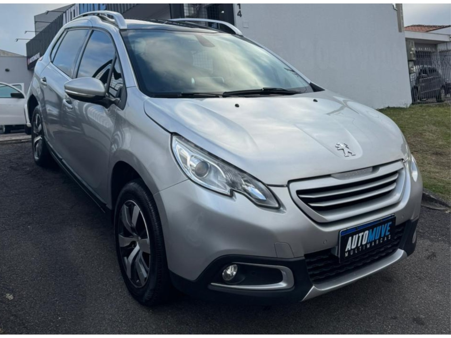 PEUGEOT 2008