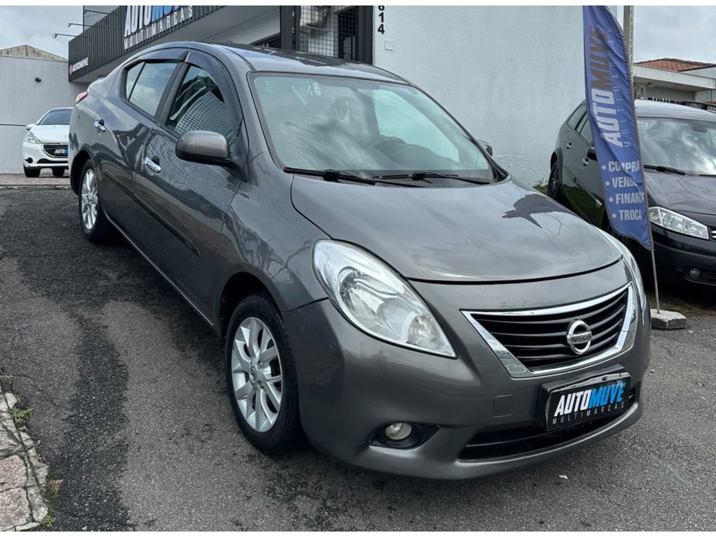 NISSAN VERSA